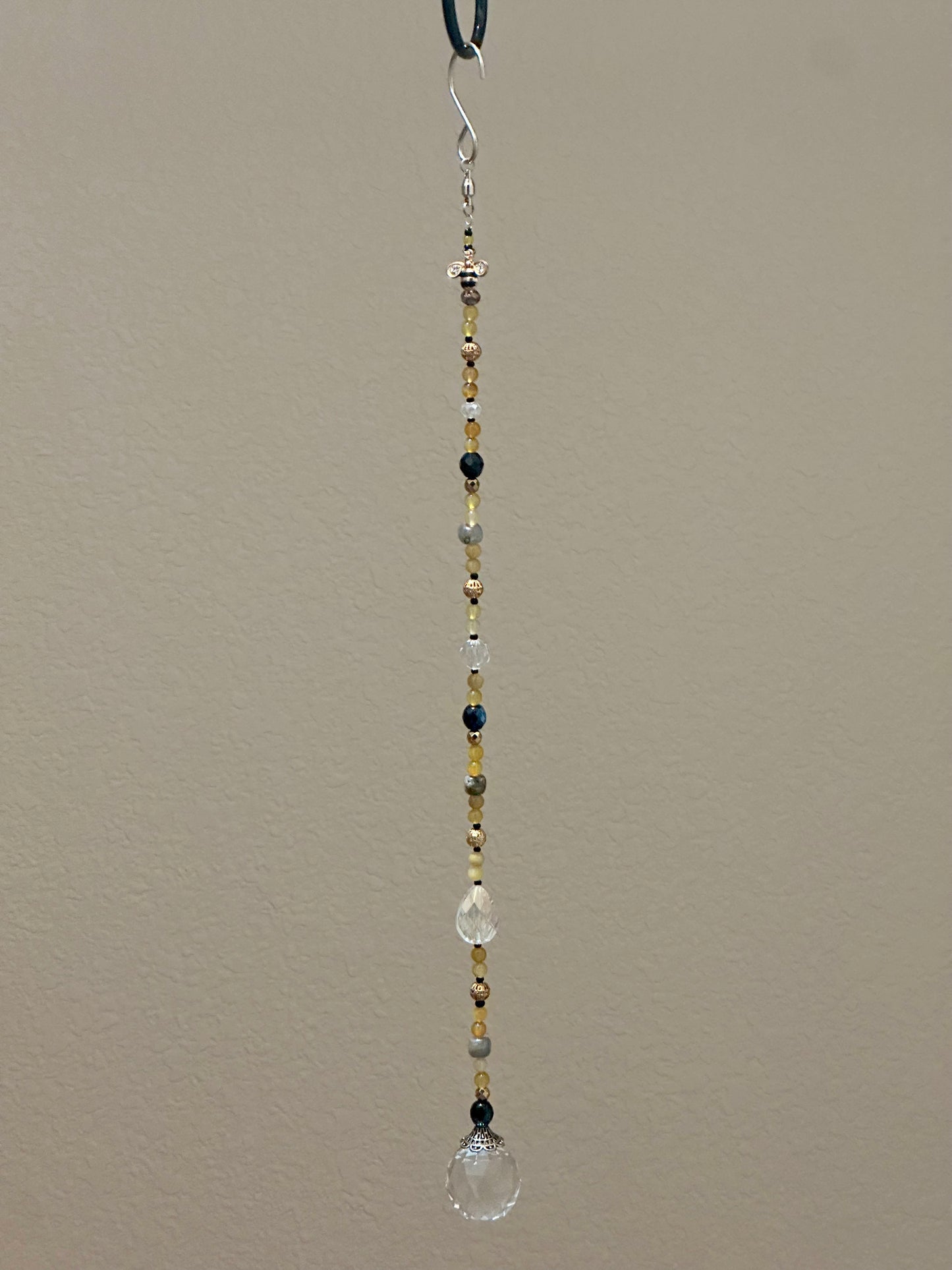 Bumble Bee Suncatcher – Golden Glow & Labradorite Magic