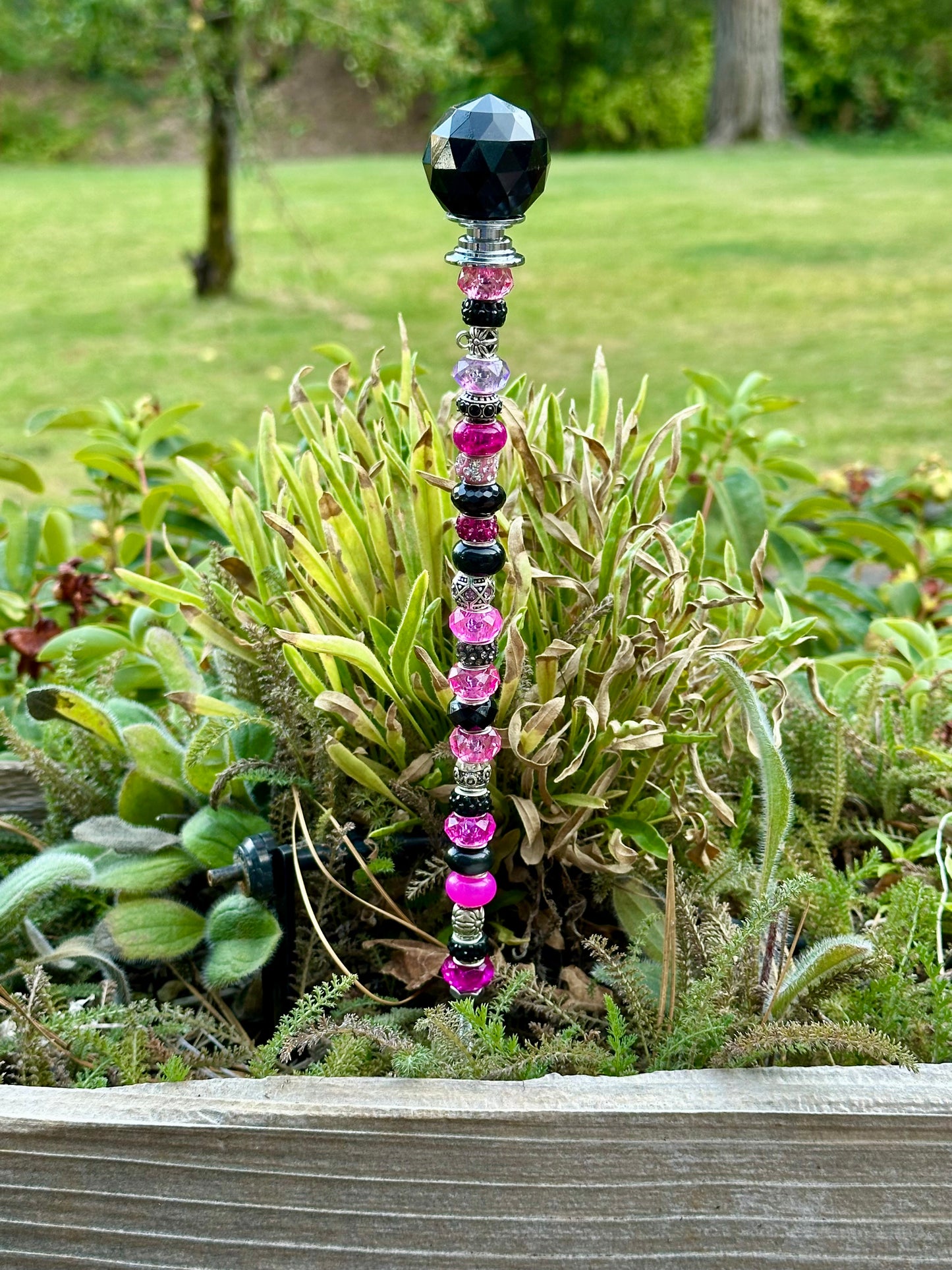 Fairy Wand Garden Stake in Black, Pink and Red