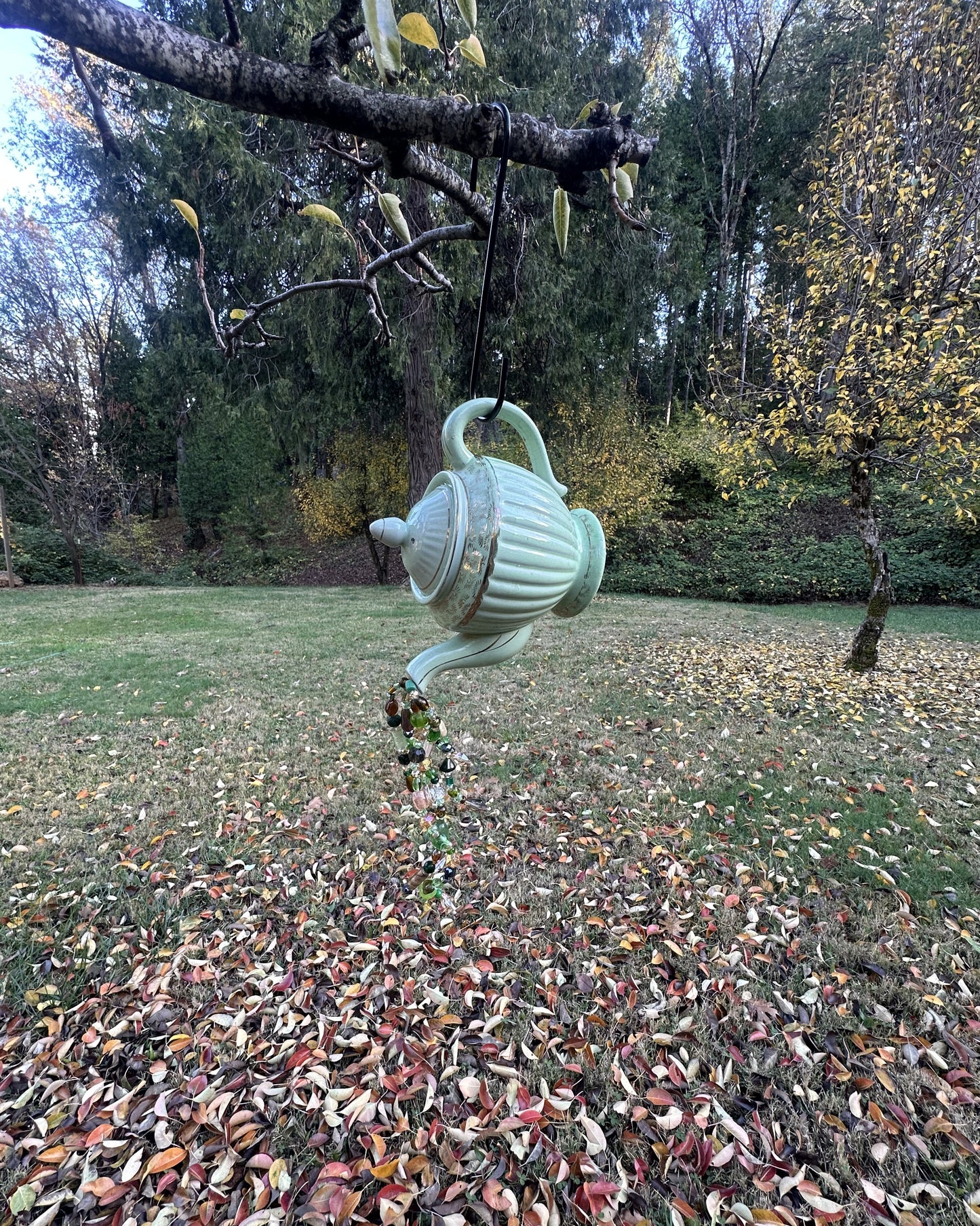 Vintage Green & Gold Crystal Pouring Ceramic Teapot – Faceted Glass Cascade in Green, Amber & Clear