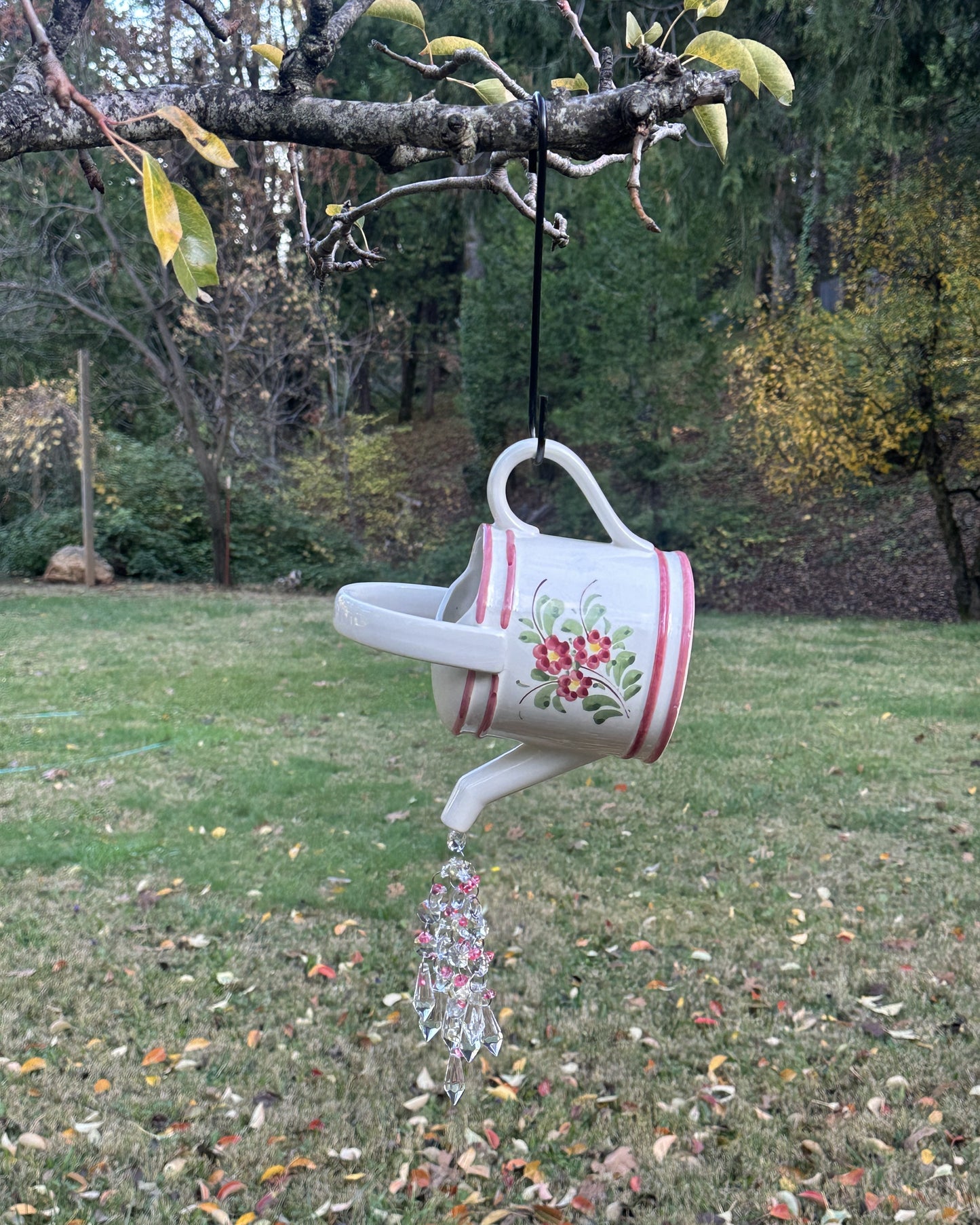 Vintage Italian Floral Crystal Pouring Teapot – Faceted Glass Cascade in Clear & Pink