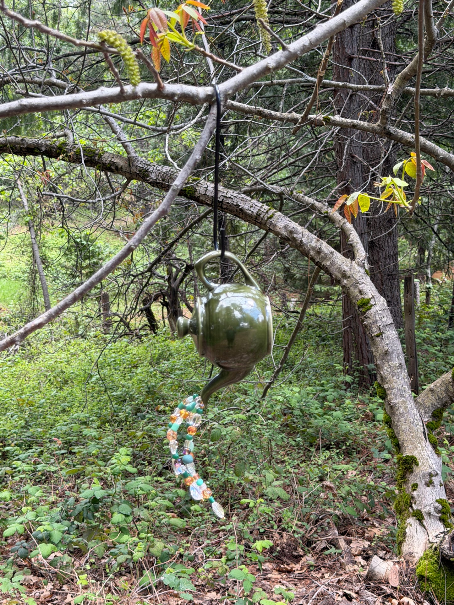 Solid green teapot