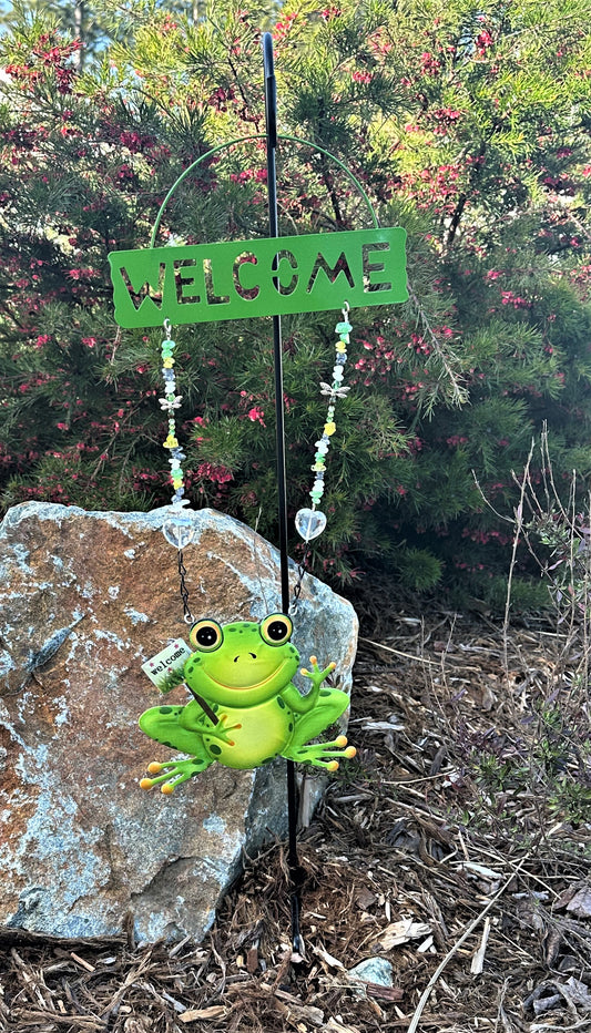 Green Frog Welcome Sign