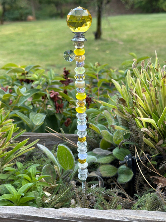 Fairy Wand Garden Stake in Yellow and White