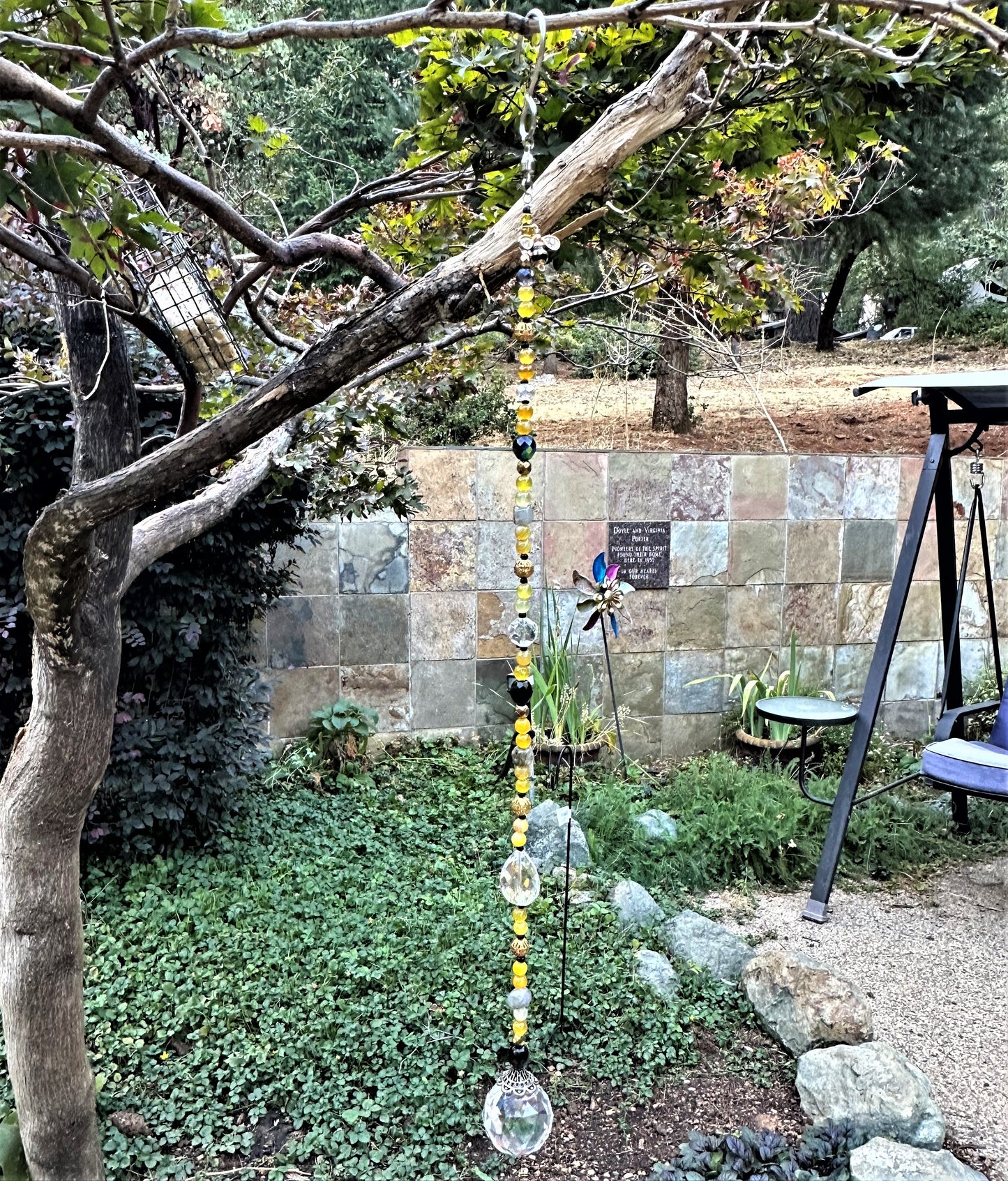 Bumble Bee Suncatcher – Golden Glow & Labradorite Magic